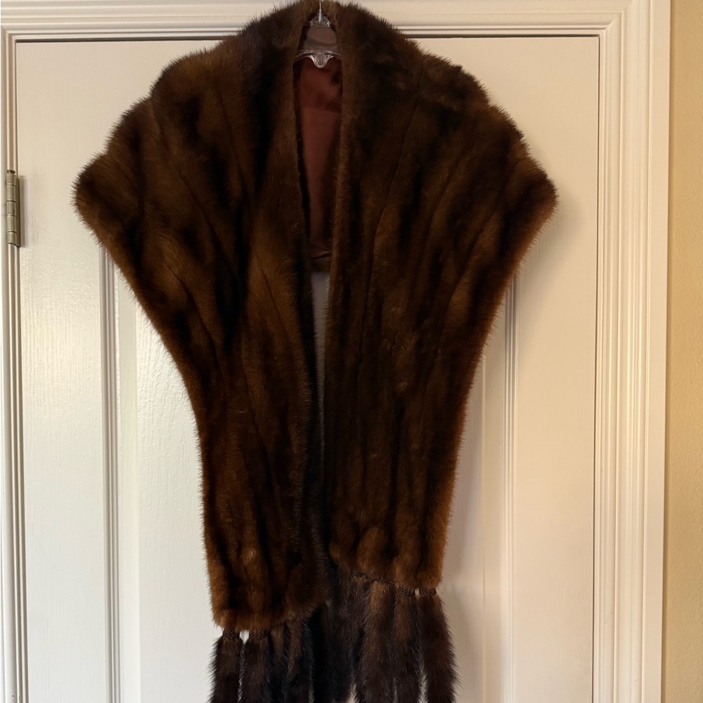 Vintage Elegant Dark Brown Fur Cape